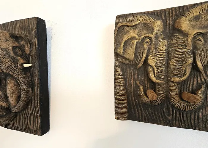 Happy Elephant アパート *